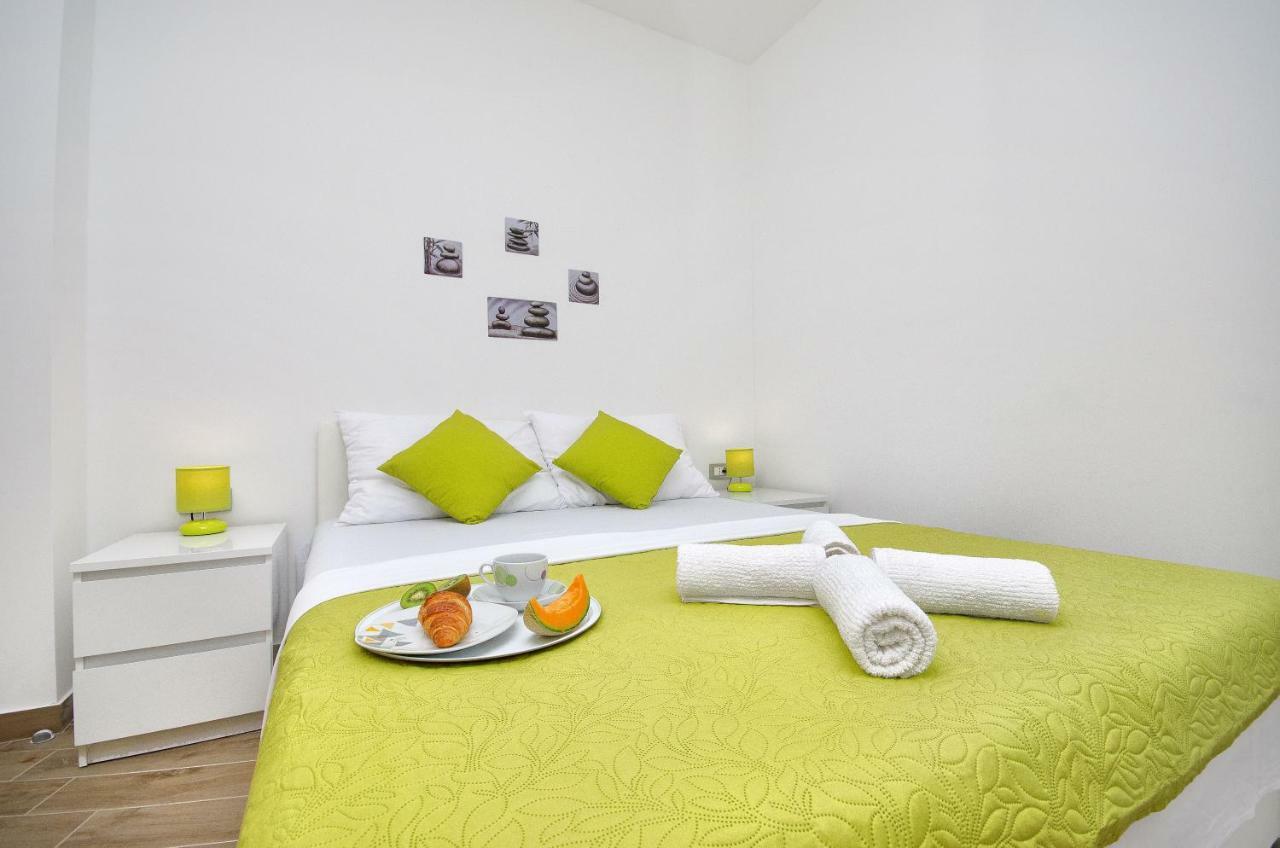 Apartments Keli Kastela Bagian luar foto