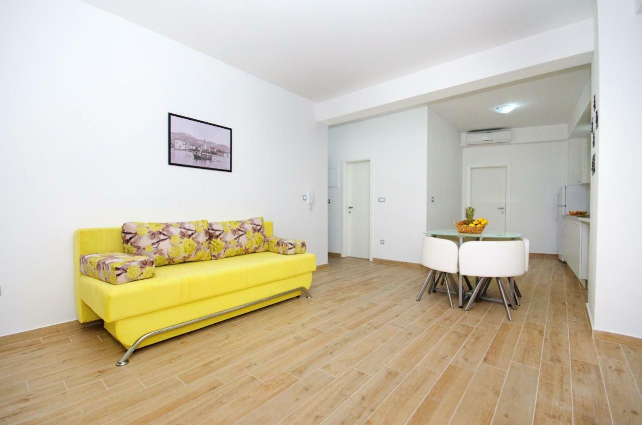Apartments Keli Kastela Bagian luar foto