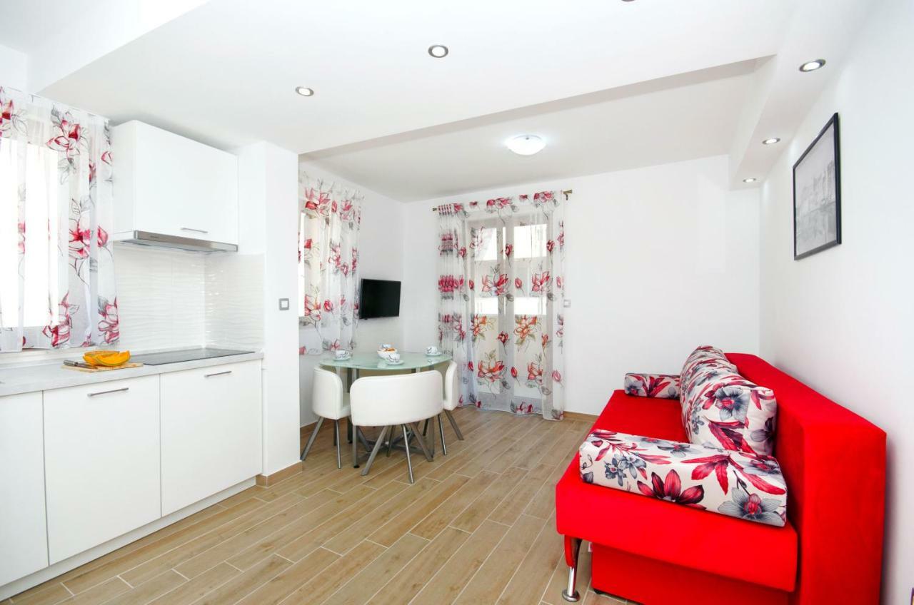 Apartments Keli Kastela Bagian luar foto
