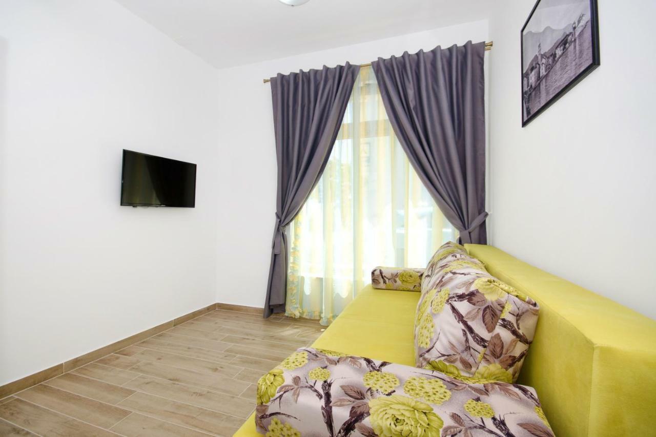 Apartments Keli Kastela Bagian luar foto